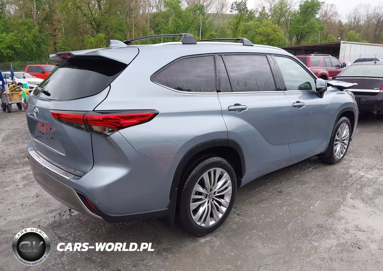 2023 Toyota Highlander Platinum VIN:5TDKDRBH2PS527453 - 4