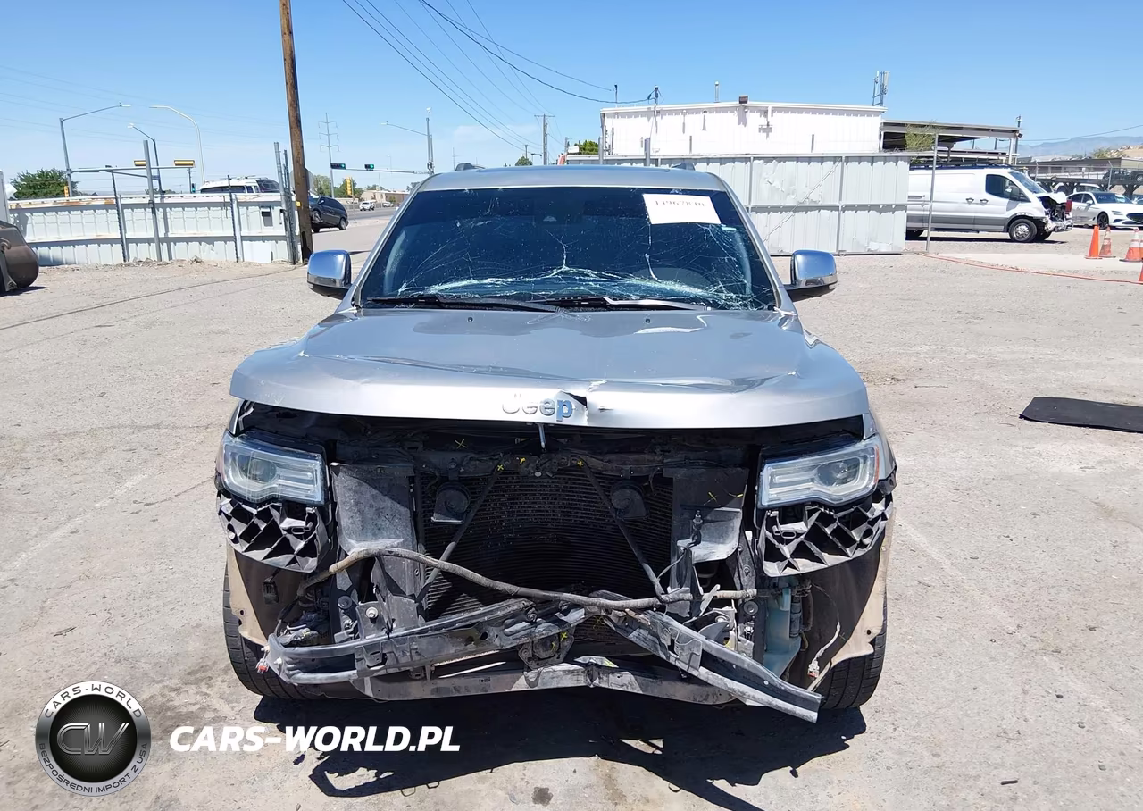 2018 Jeep Grand Cherokee Summit 4X4 VIN:1C4RJFJG5JC335743 - 13