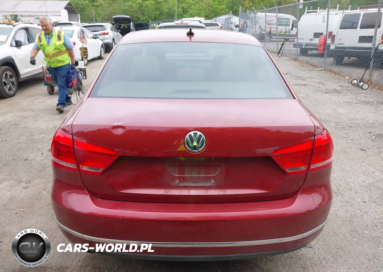 2015 Volkswagen Passat 2.0L Tdi Sel Premium VIN:1VWCV7A33FC031294 - 16