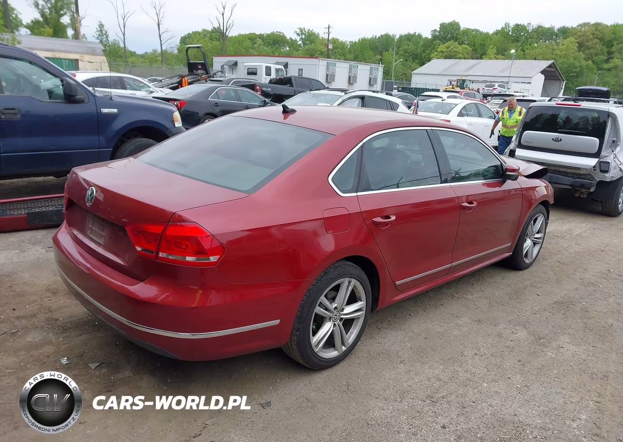 2015 Volkswagen Passat 2.0L Tdi Sel Premium VIN:1VWCV7A33FC031294 - 4