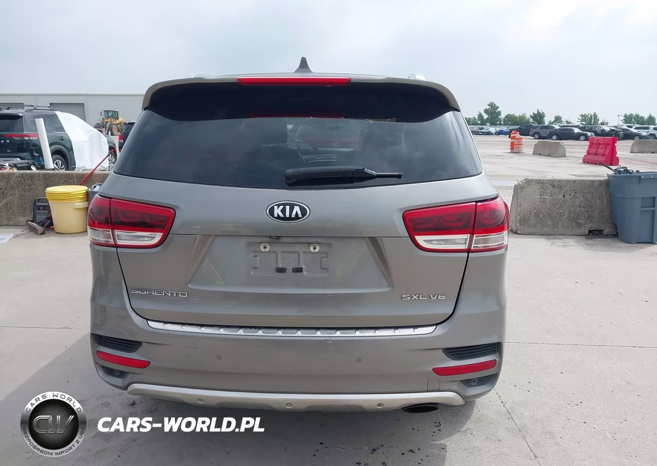 2017 Kia Sorento 3.3L Sxl VIN:5XYPK4A50HG294872 - 16