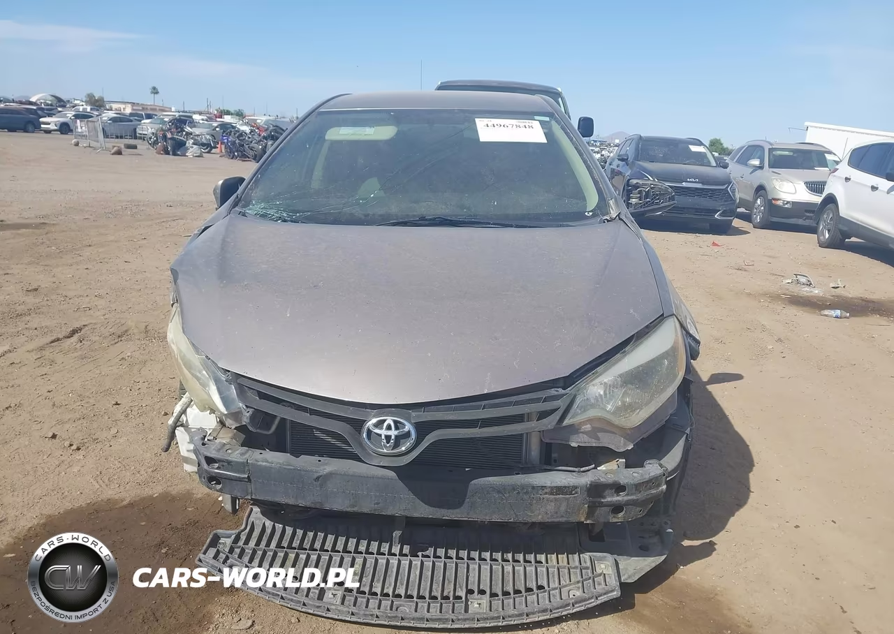 2015 Toyota Corolla Le VIN:5YFBURHE5FP294415 - 12