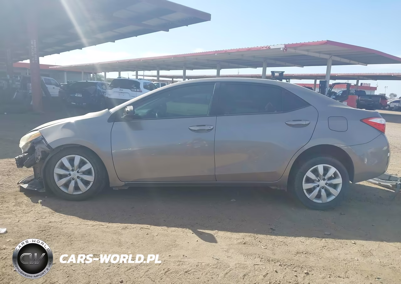 2015 Toyota Corolla Le VIN:5YFBURHE5FP294415 - 14