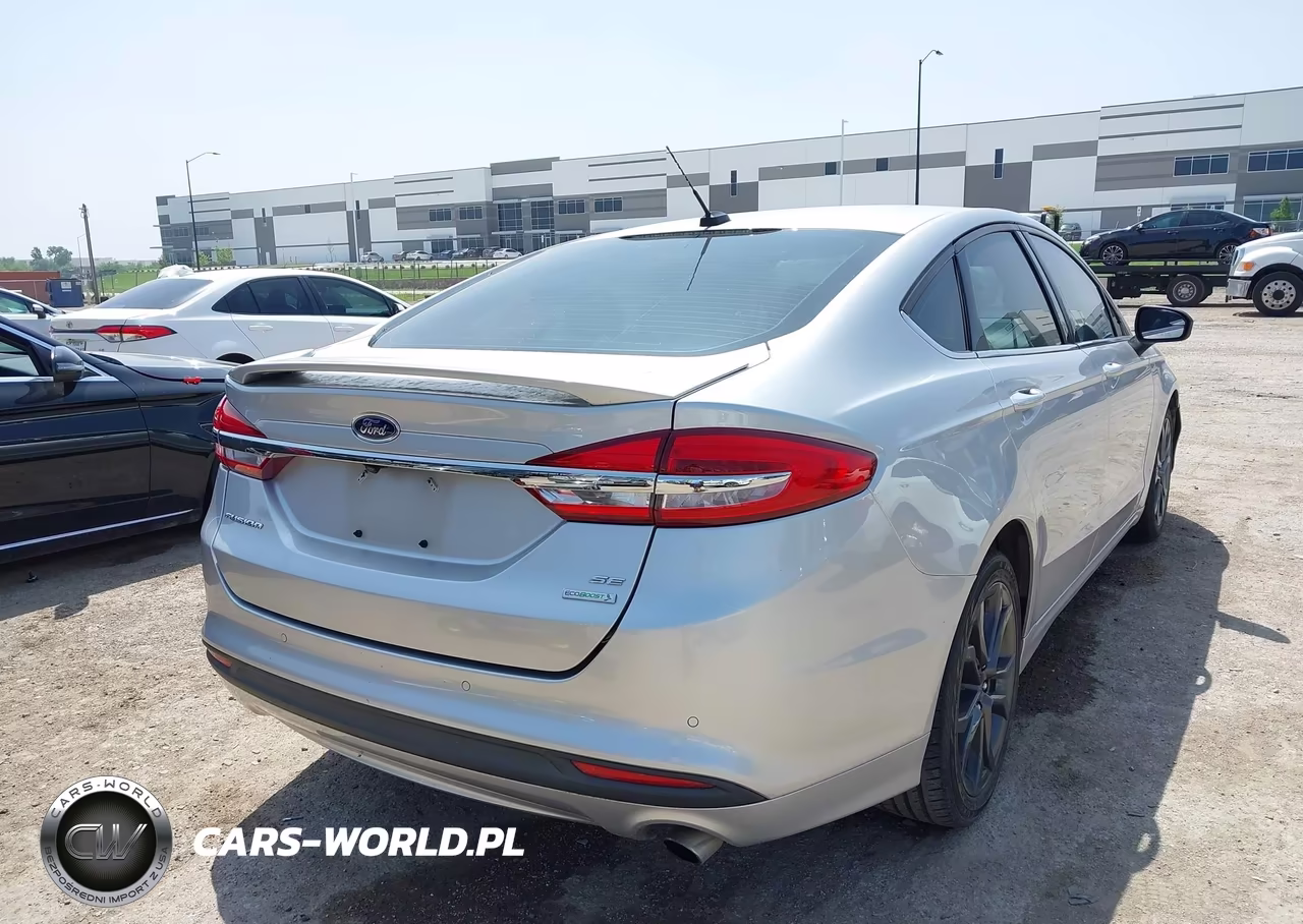 2018 Ford Fusion Se VIN:3FA6P0HD8JR185984 - 4