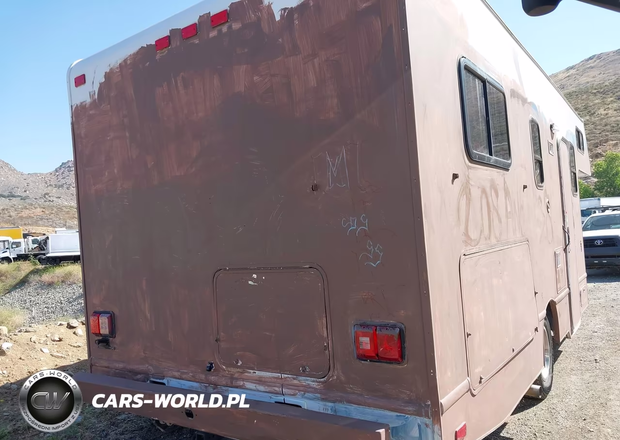 2013 Ford E-350 Cutaway VIN:1FDWE3FL2DDA46972 - 4