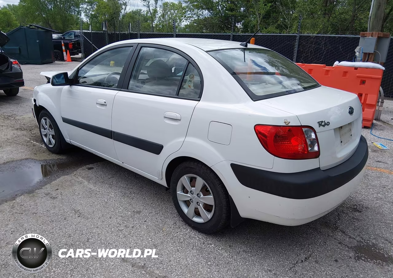 2008 Kia Rio Lx VIN:KNADE123886304330 - 3