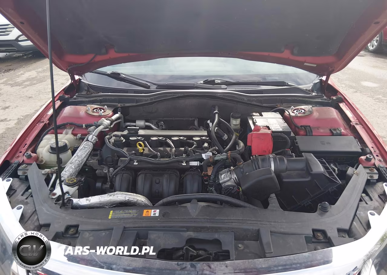 2010 Ford Fusion S VIN:3FAHP0GA5AR424505 - 10