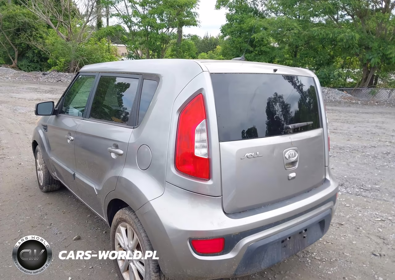 2012 Kia Soul + VIN:KNDJT2A66C7472015 - 3