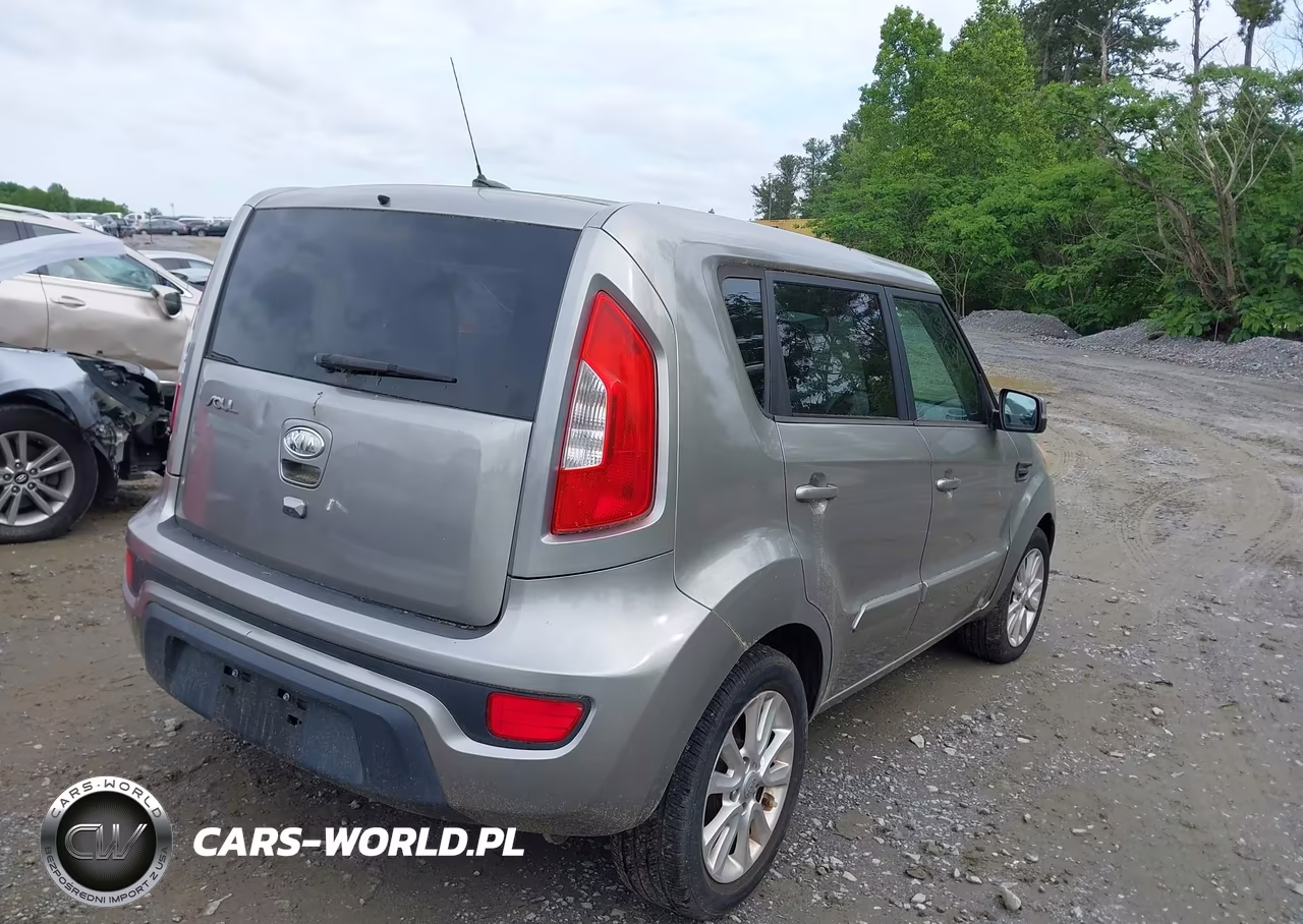 2012 Kia Soul + VIN:KNDJT2A66C7472015 - 4