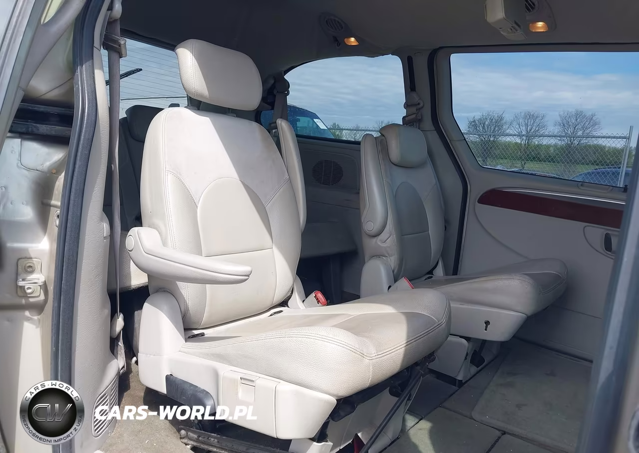 2006 Chrysler Town & Country Limited VIN:2A8GP64LX6R798449 - 8