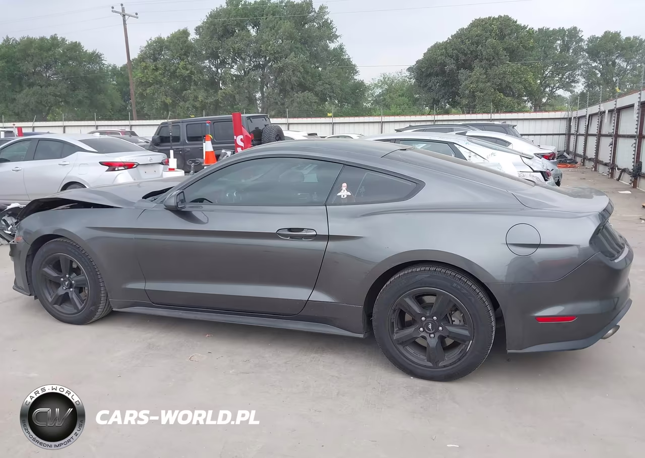 2018 Ford Mustang Ecoboost VIN:1FA6P8TH9J5126762 - 14