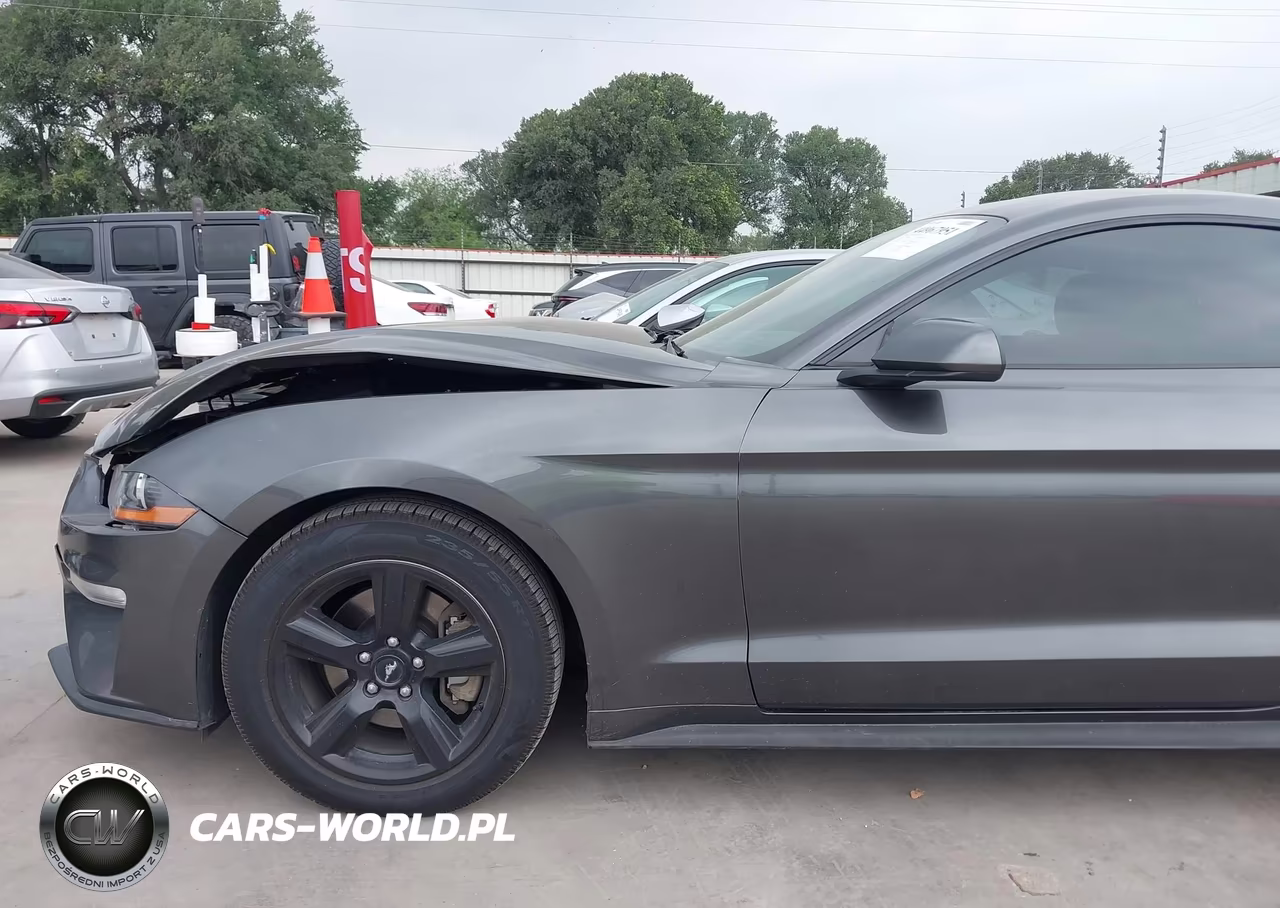 2018 Ford Mustang Ecoboost VIN:1FA6P8TH9J5126762 - 18