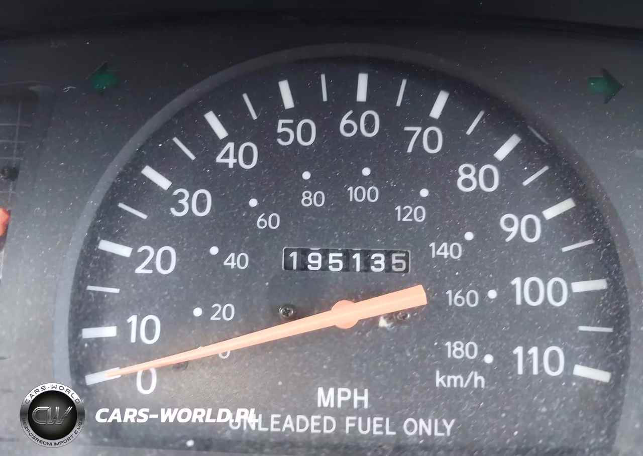1999 Toyota Tacoma VIN:4TAVL52N5XZ485515 - 15