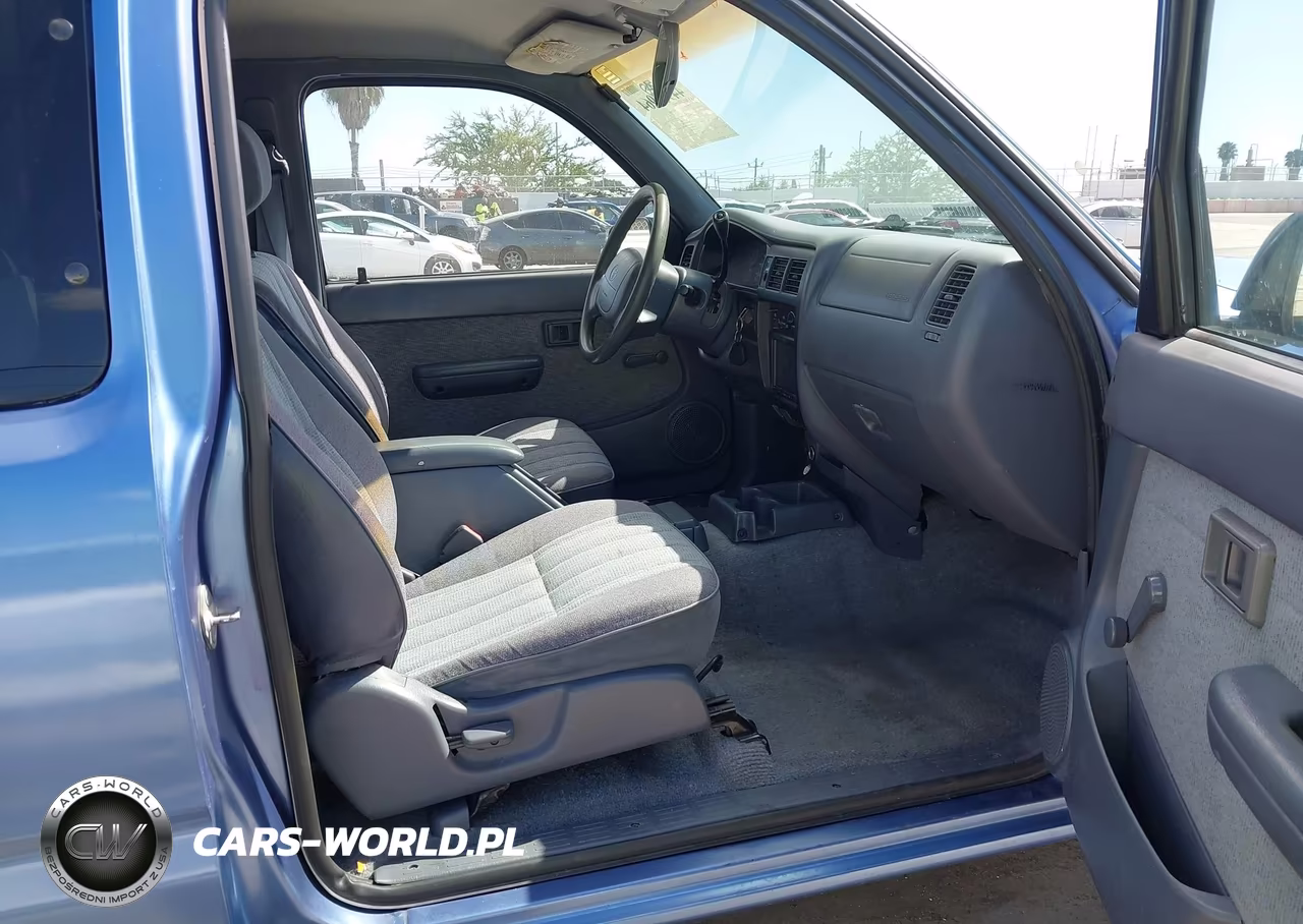 1999 Toyota Tacoma VIN:4TAVL52N5XZ485515 - 5