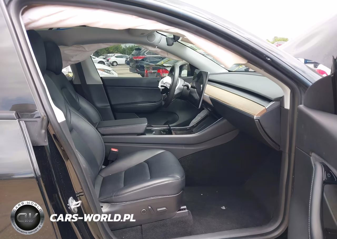 2021 Tesla Model Y Standard Range Rear-Wheel Drive VIN:5YJYGDED9MF110943 - 5