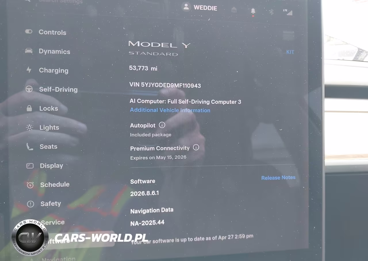 2021 Tesla Model Y Standard Range Rear-Wheel Drive VIN:5YJYGDED9MF110943 - 7