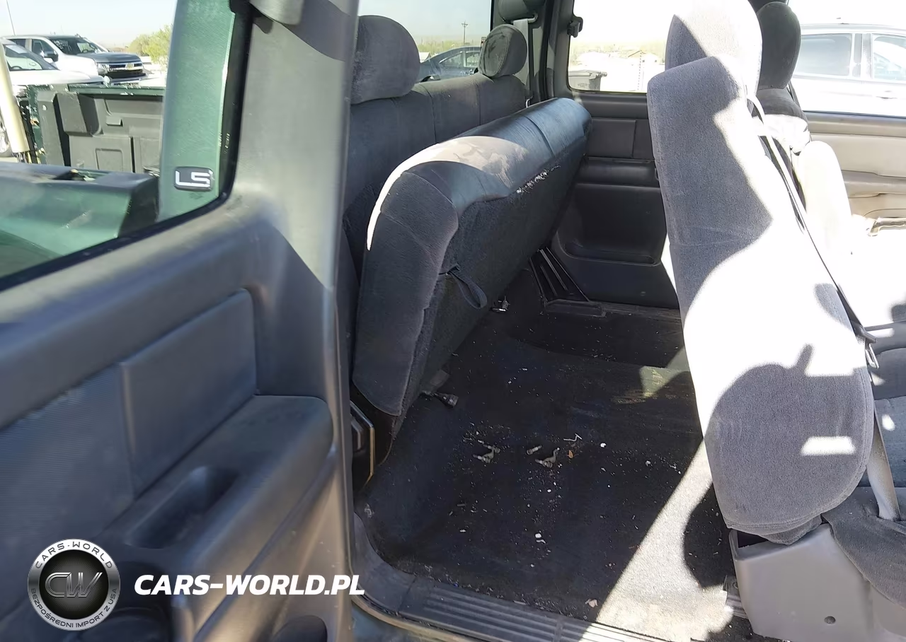 2002 Chevrolet Silverado 1500 Ls VIN:1GCEK19T02E180640 - 8