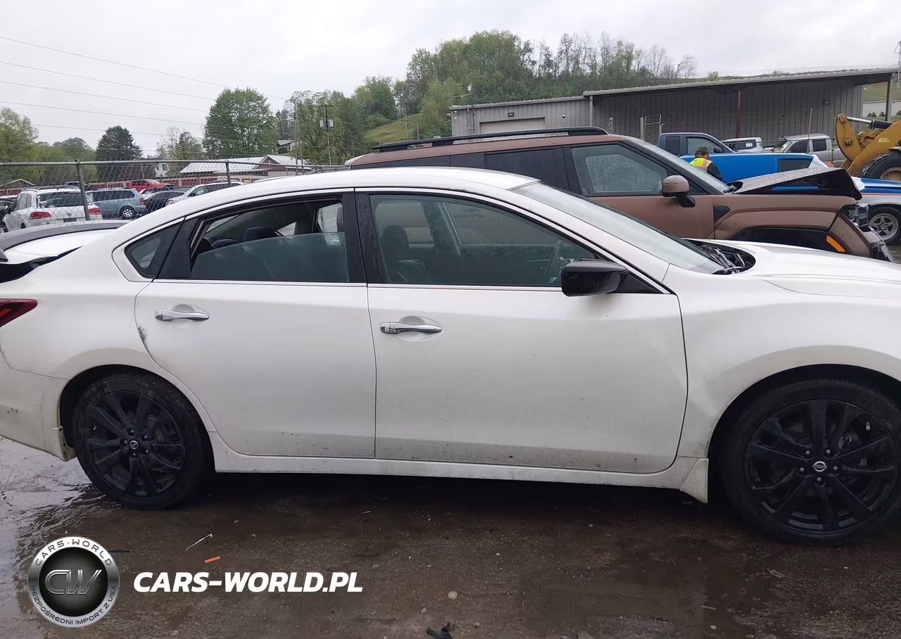 2017 Nissan Altima 2.5 Sr VIN:1N4AL3AP8HC288472 - 13