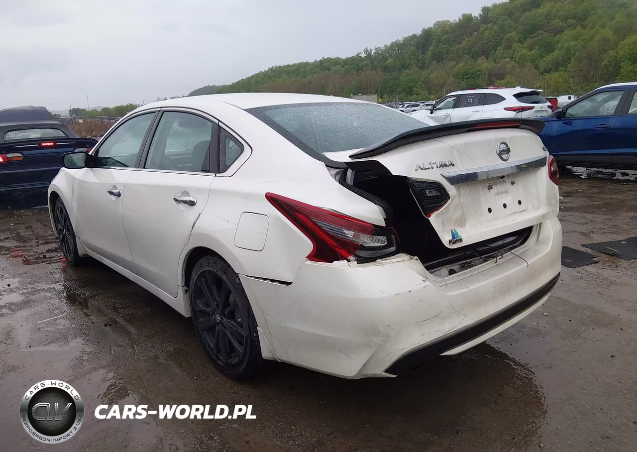 2017 Nissan Altima 2.5 Sr VIN:1N4AL3AP8HC288472 - 3