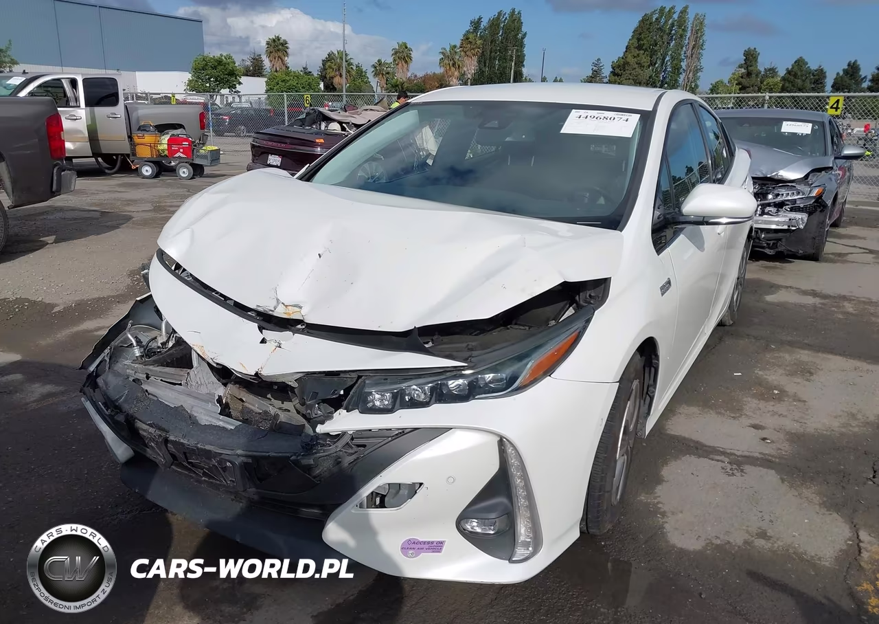 2019 Toyota Prius Prime Advanced VIN:JTDKARFP4K3118343 - 6