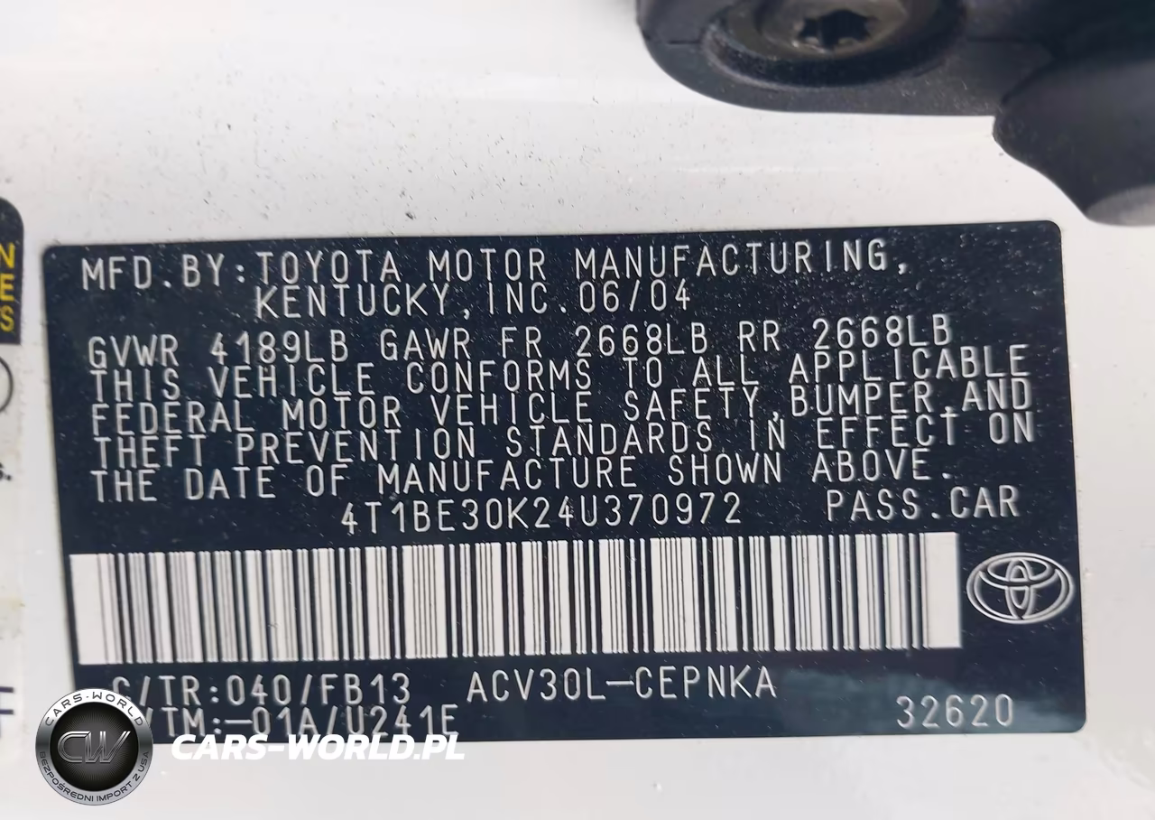 2004 Toyota Camry Le VIN:4T1BE30K24U370972 - 9