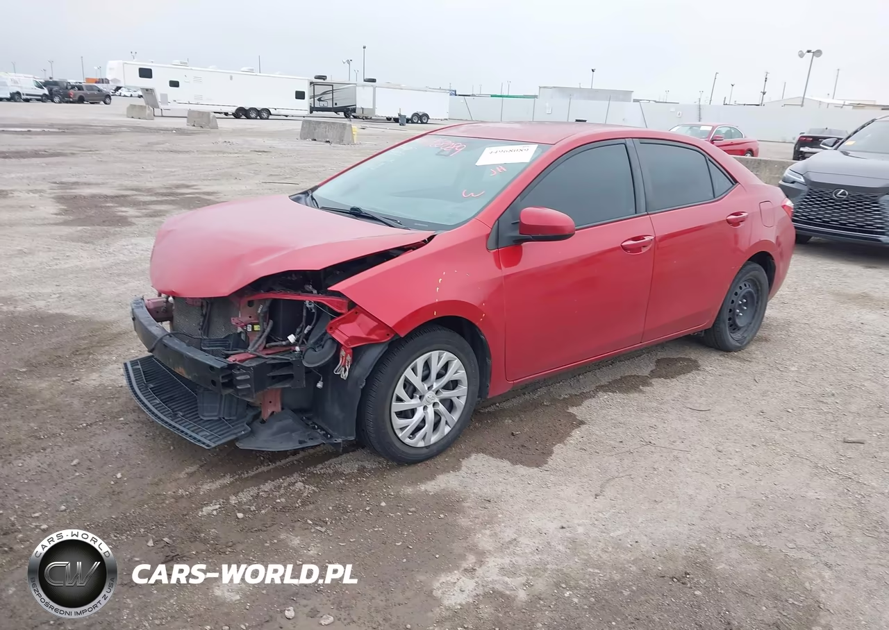 2018 Toyota Corolla Le VIN:5YFBURHE3JP851931 - 15