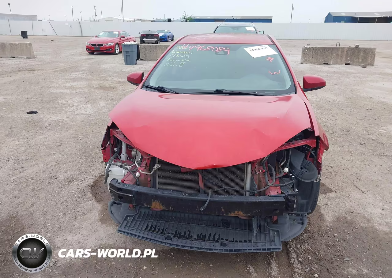 2018 Toyota Corolla Le VIN:5YFBURHE3JP851931 - 6