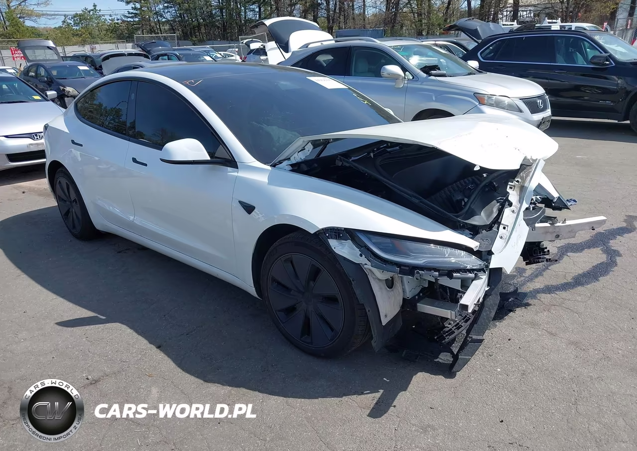 2025 Tesla Model 3 Long Range All-Wheel Drive – zdjęcie 1 z 20