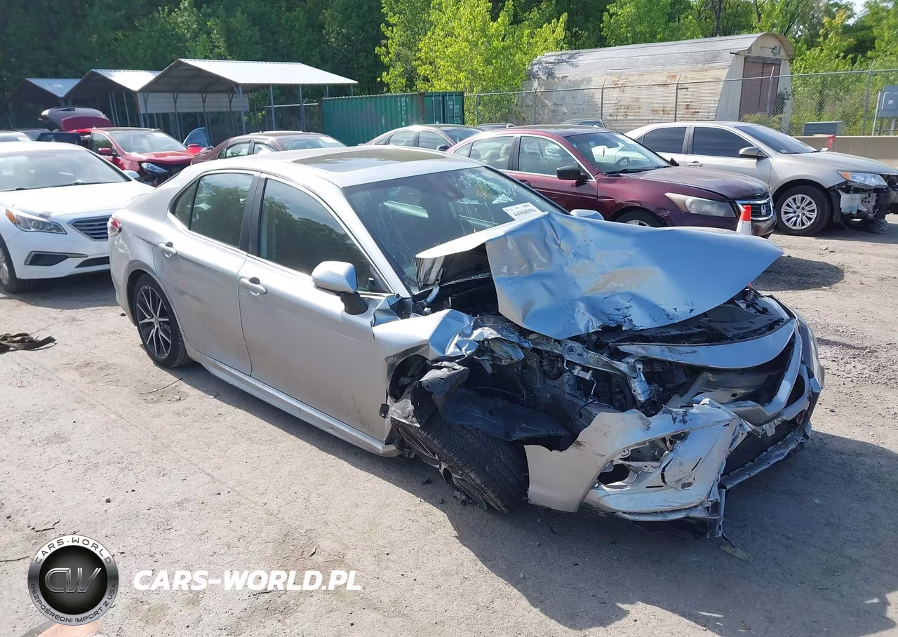 2022 Toyota Camry Se – zdjęcie 1 z 17