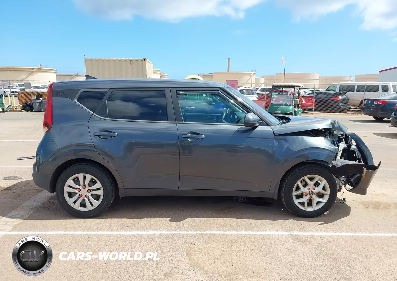 2021 Kia Soul S VIN:KNDJ23AU2M7755567 - 14
