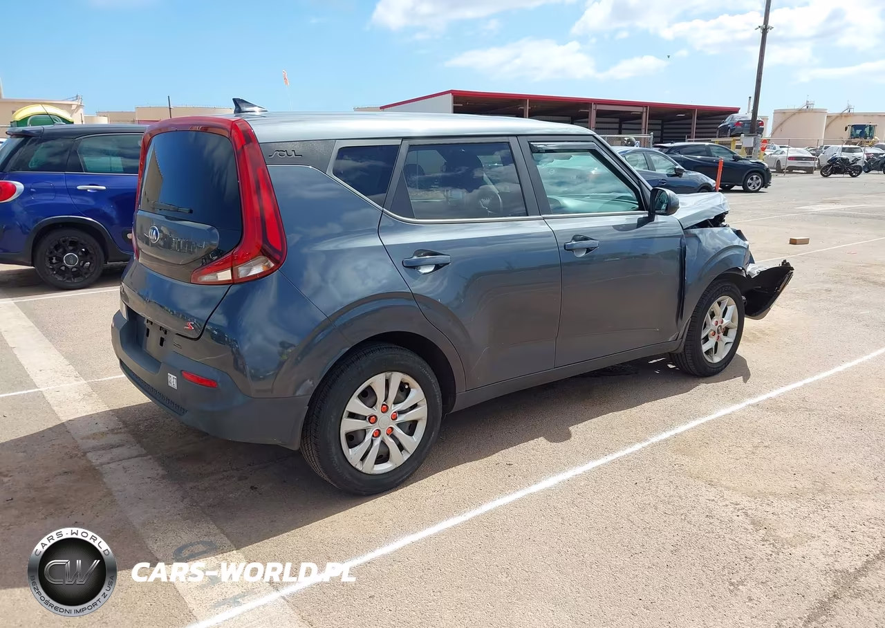 2021 Kia Soul S VIN:KNDJ23AU2M7755567 - 4