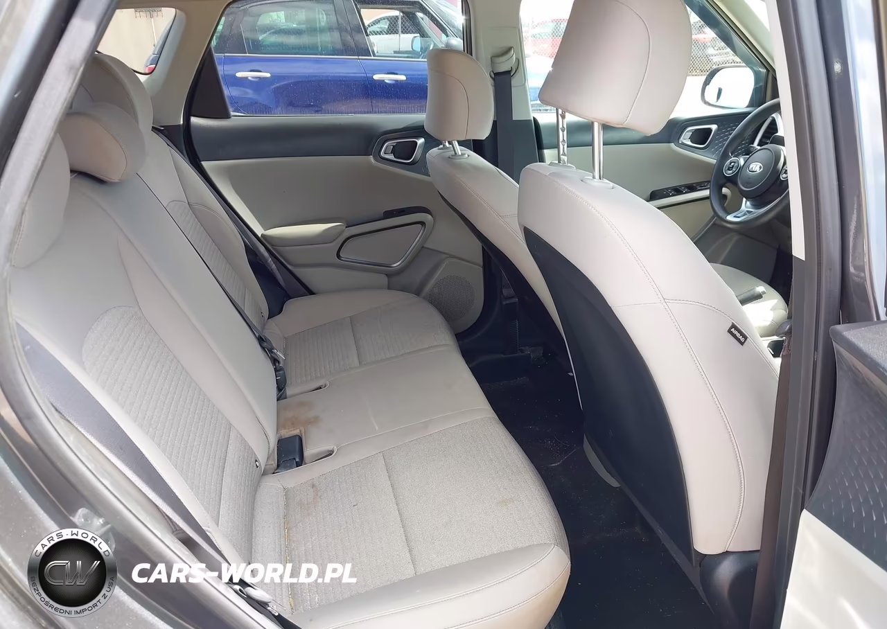 2021 Kia Soul S VIN:KNDJ23AU2M7755567 - 8