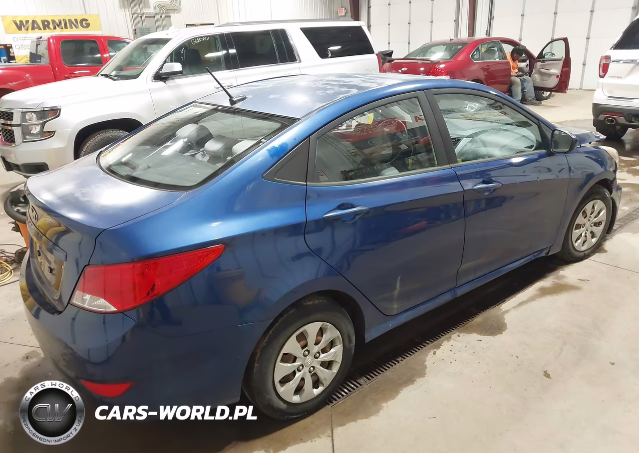 2015 Hyundai Accent Gls VIN:KMHCT4AE6FU802099 - 4