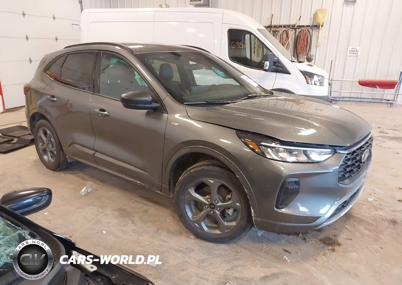 2024 Ford Escape St-Line – zdjęcie 1 z 16