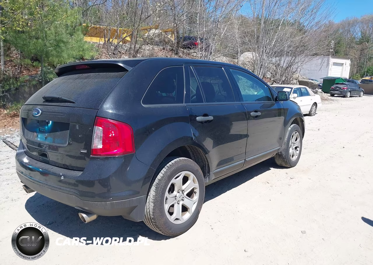 2013 Ford Edge Se VIN:2FMDK4GC3DBC74943 - 4