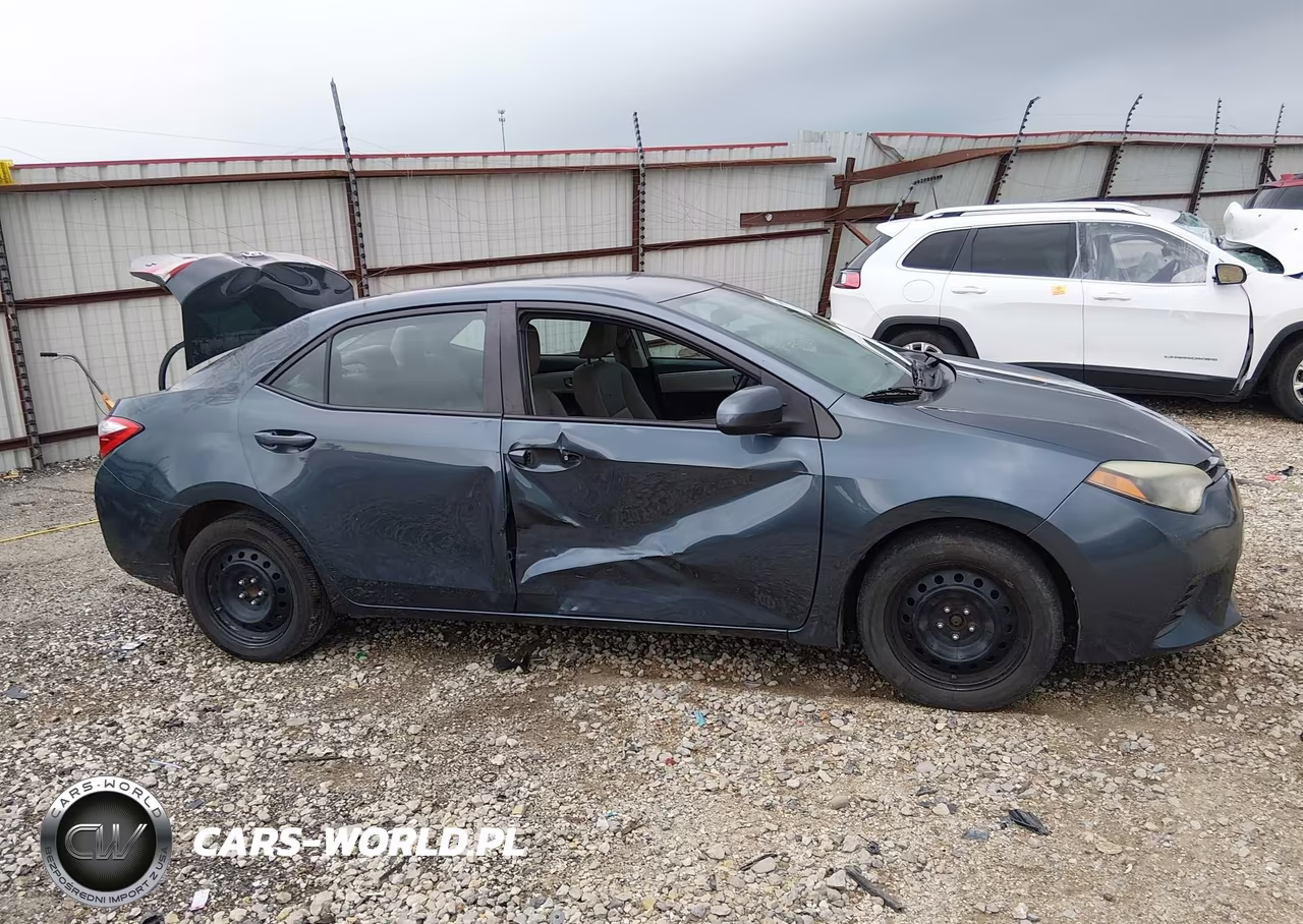 2015 Toyota Corolla Le VIN:2T1BURHE2FC343084 - 13