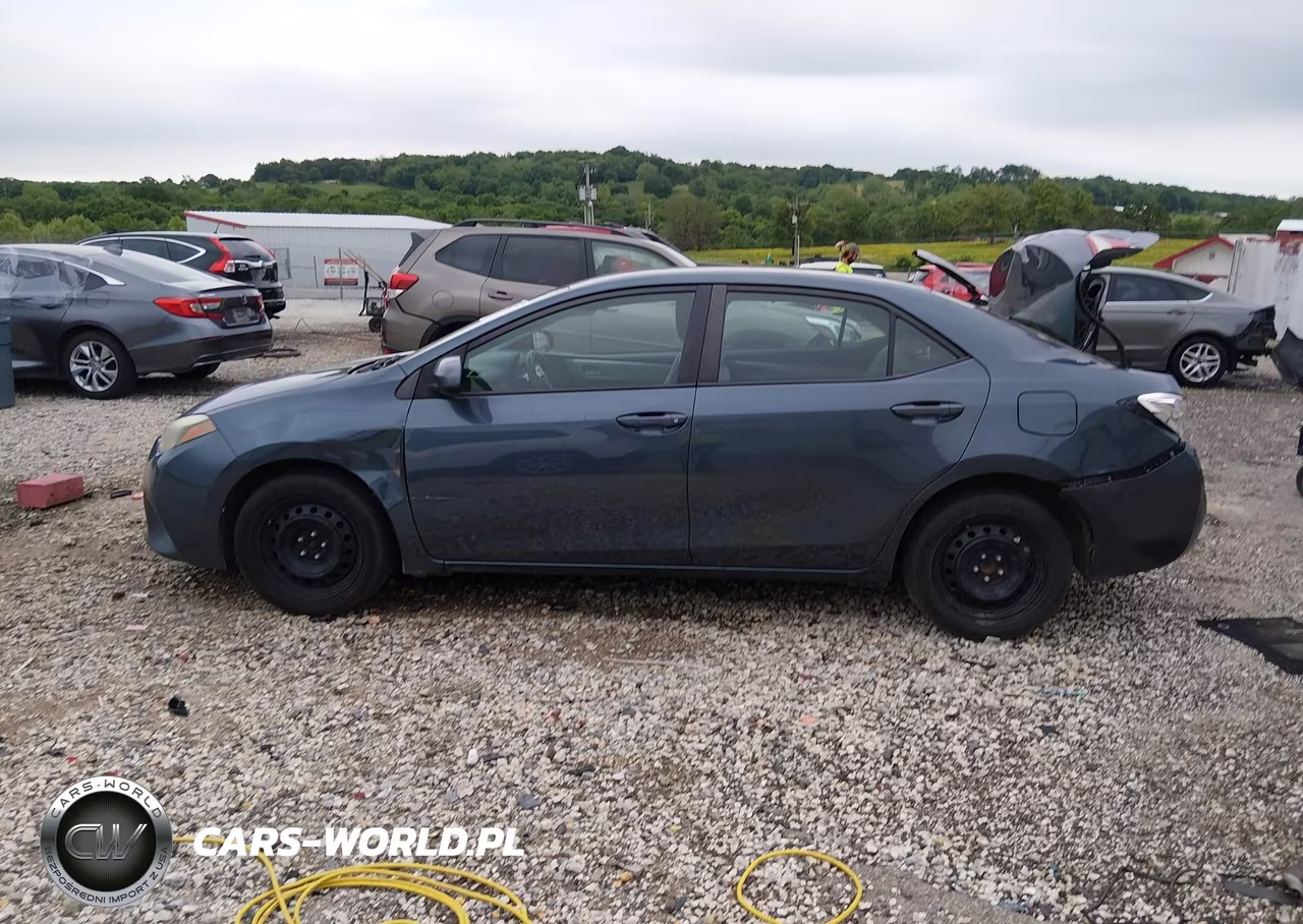 2015 Toyota Corolla Le VIN:2T1BURHE2FC343084 - 14