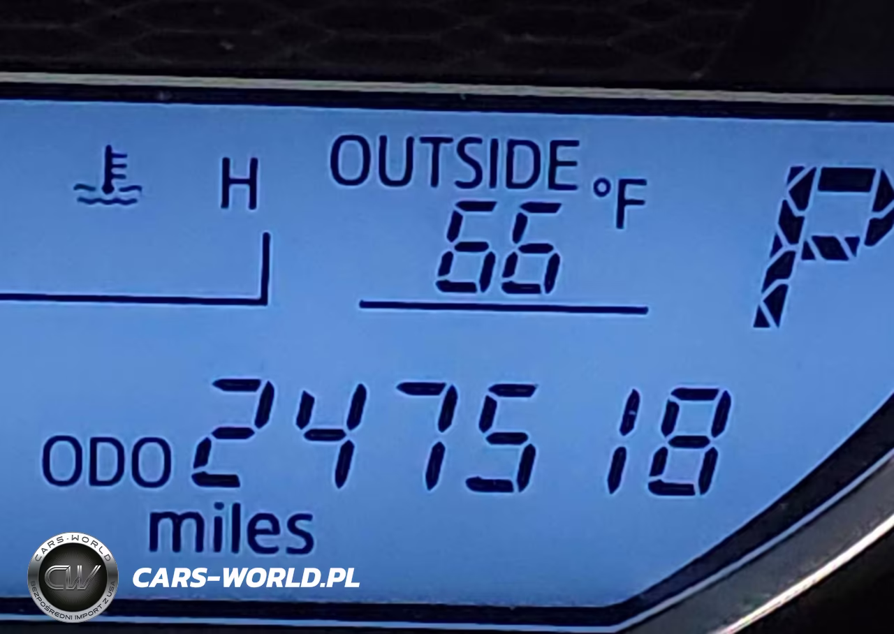 2015 Toyota Corolla Le VIN:2T1BURHE2FC343084 - 15