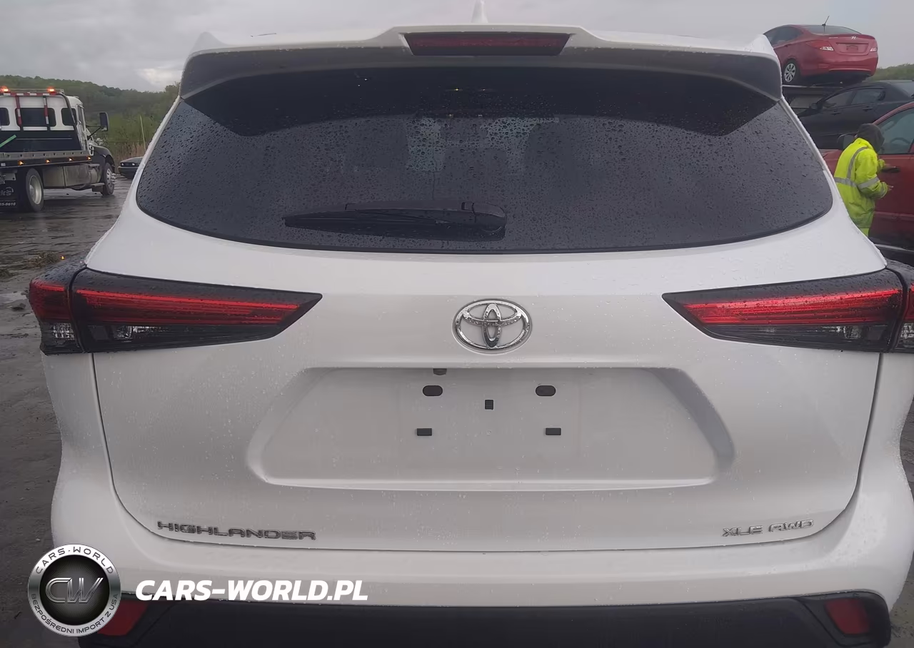 2022 Toyota Highlander Xle VIN:5TDHZRBH4NS186260 - 16