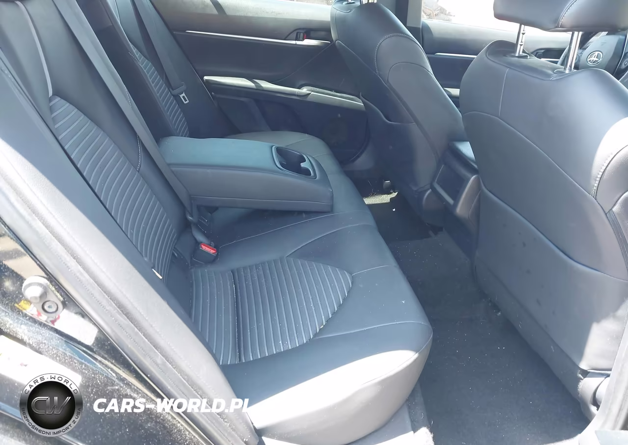 2018 Toyota Camry Se VIN:JTNB11HK7J3051167 - 8