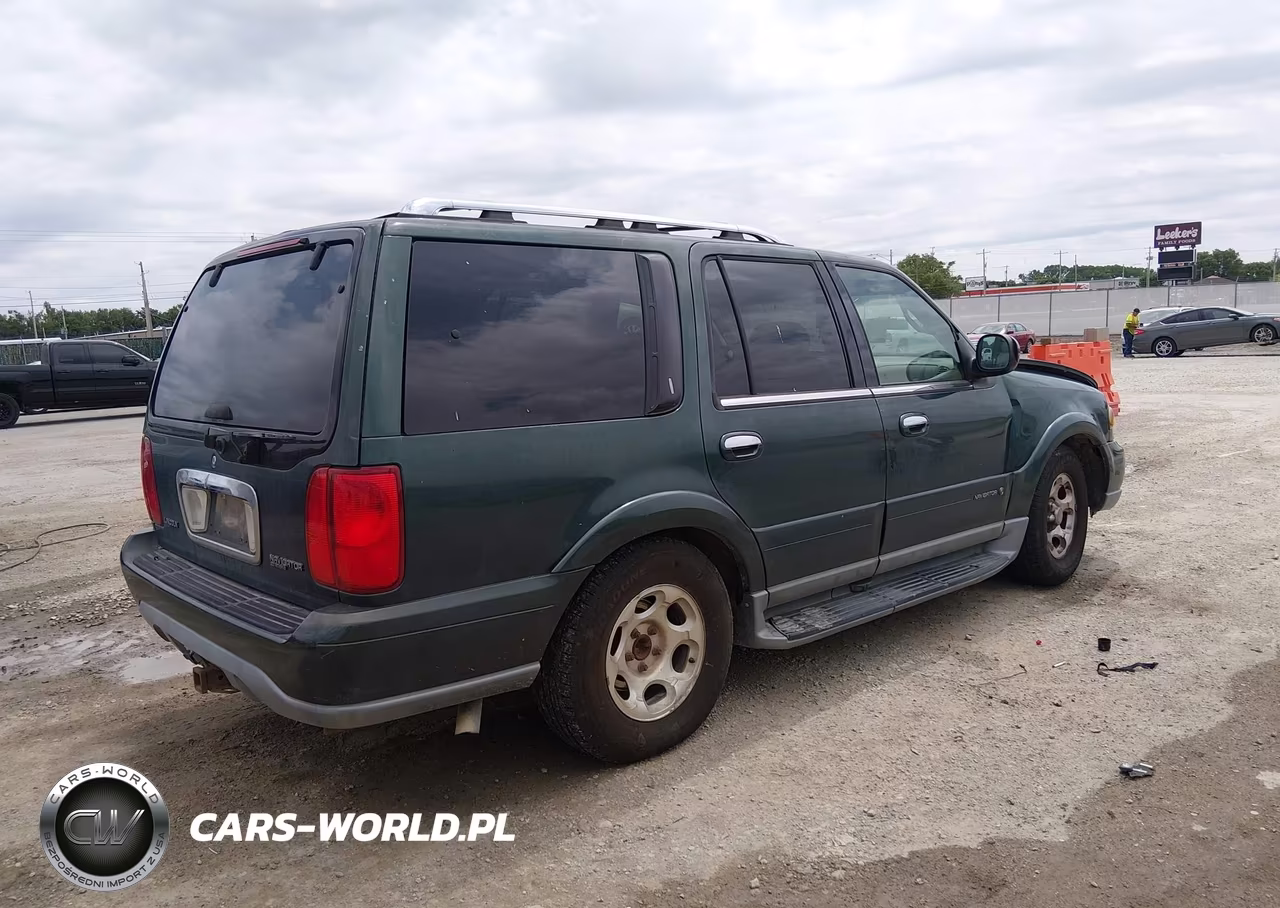 2000 Lincoln Navigator VIN:5LMEU27A1YLJ17710 - 4