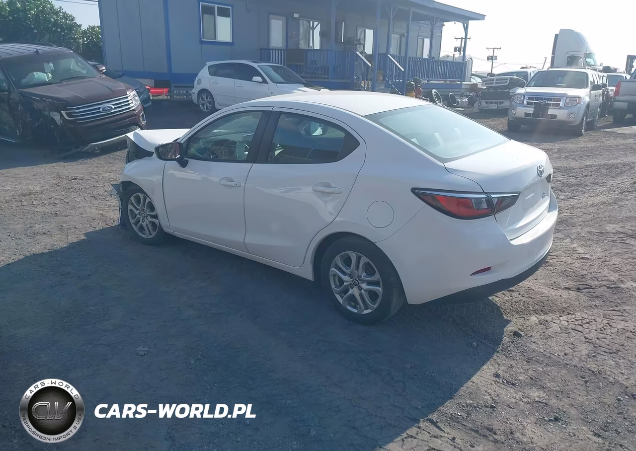 2018 Toyota Yaris Ia VIN:3MYDLBYV7JY327475 - 3
