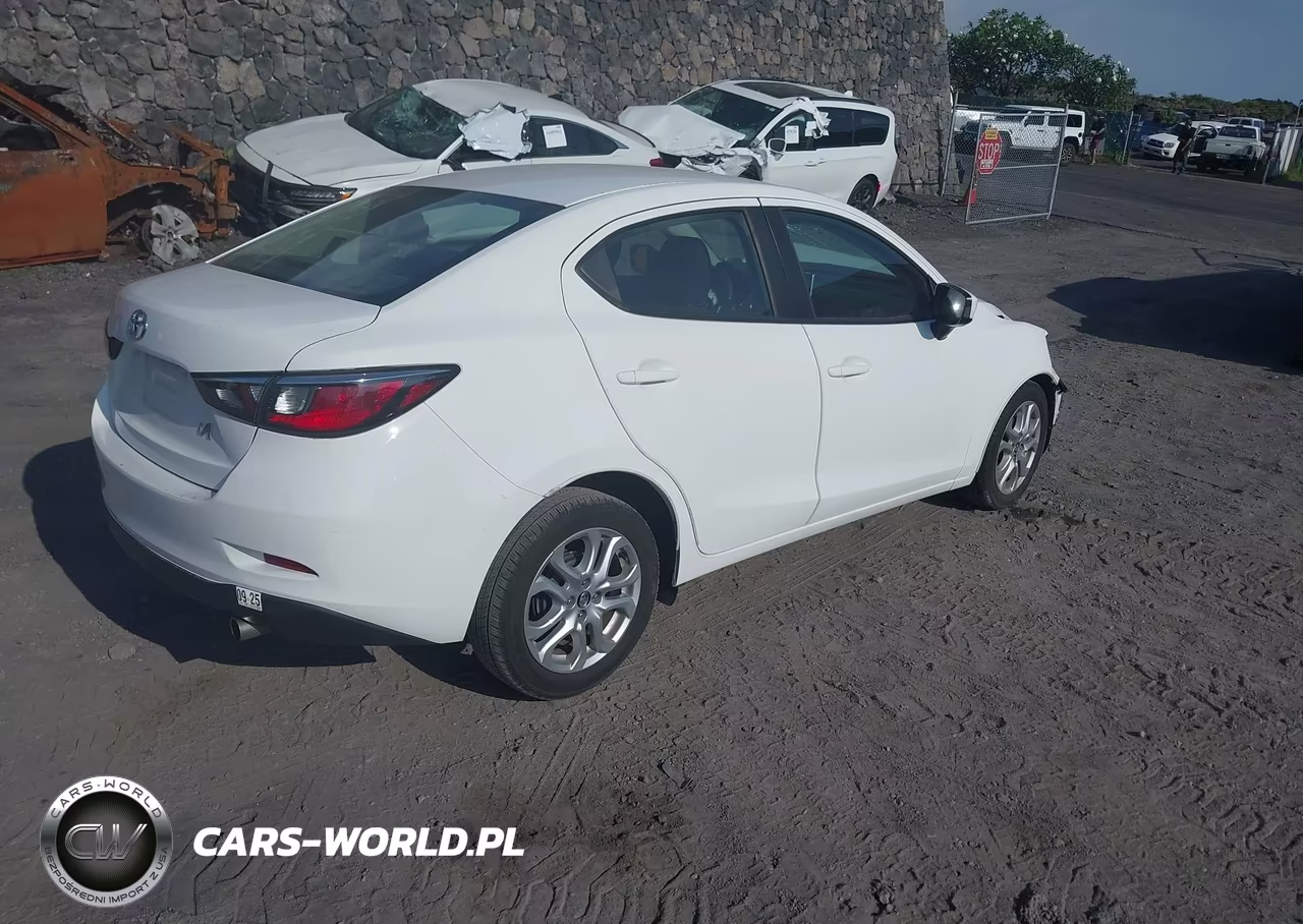 2018 Toyota Yaris Ia VIN:3MYDLBYV7JY327475 - 4