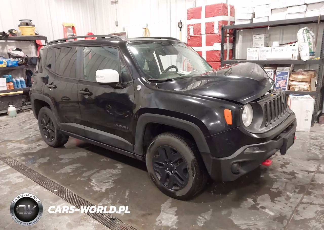 2017 Jeep Renegade Deserthawk 4X4 – zdjęcie 1 z 17