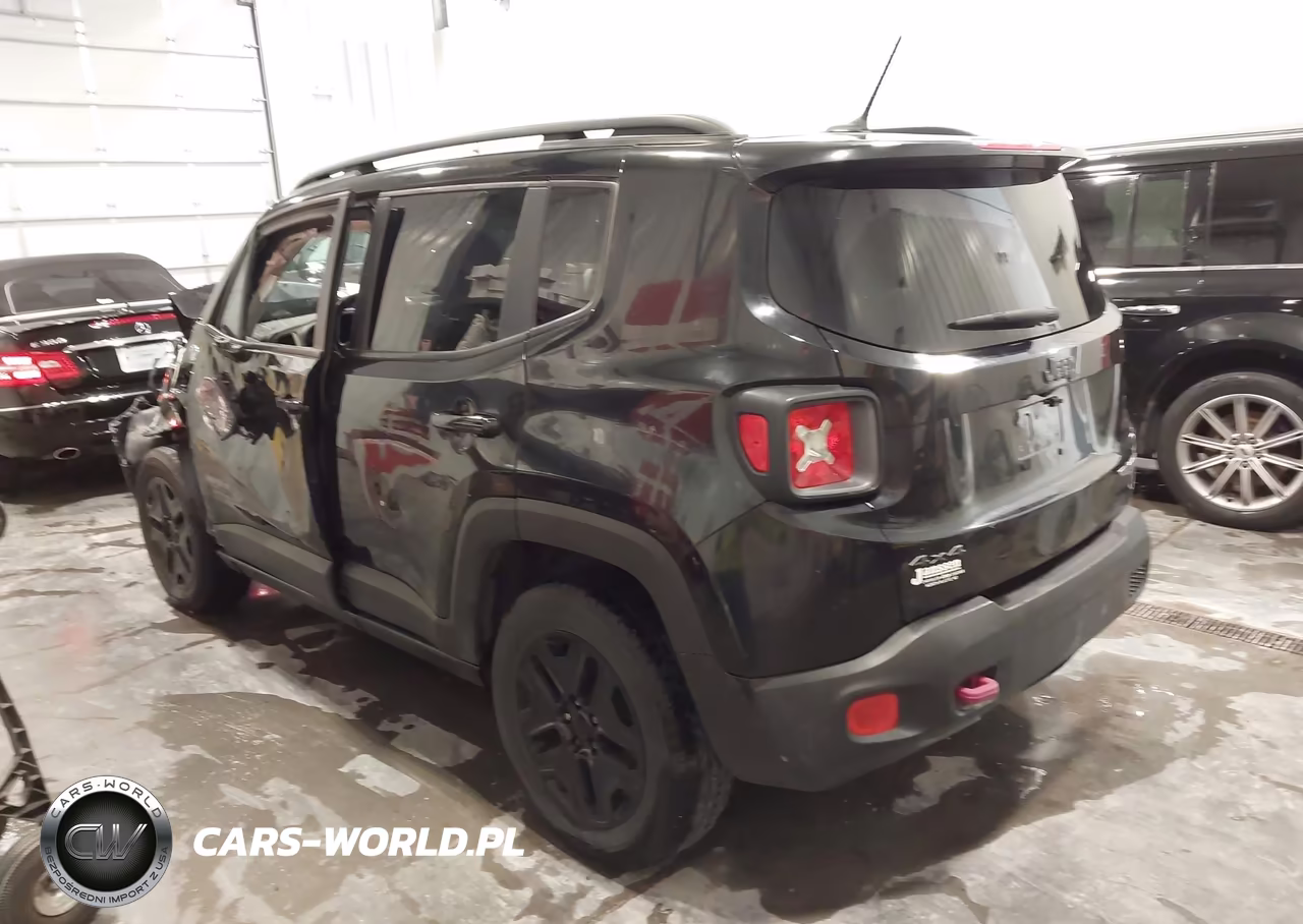 2017 Jeep Renegade Deserthawk 4X4 VIN:ZACCJBCB7HPF70425 - 3