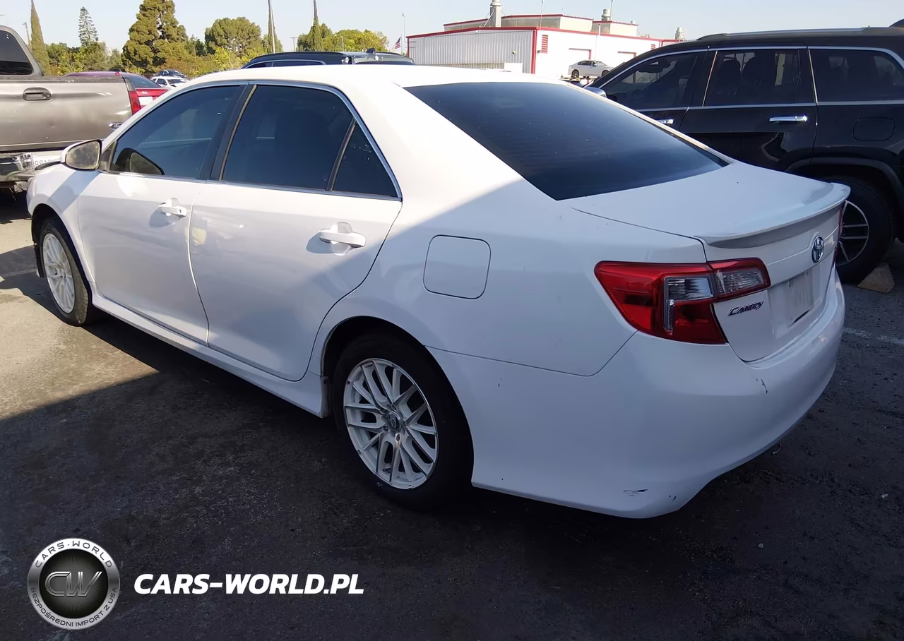 2014 Toyota Camry Se VIN:4T1BF1FKXEU463720 - 3