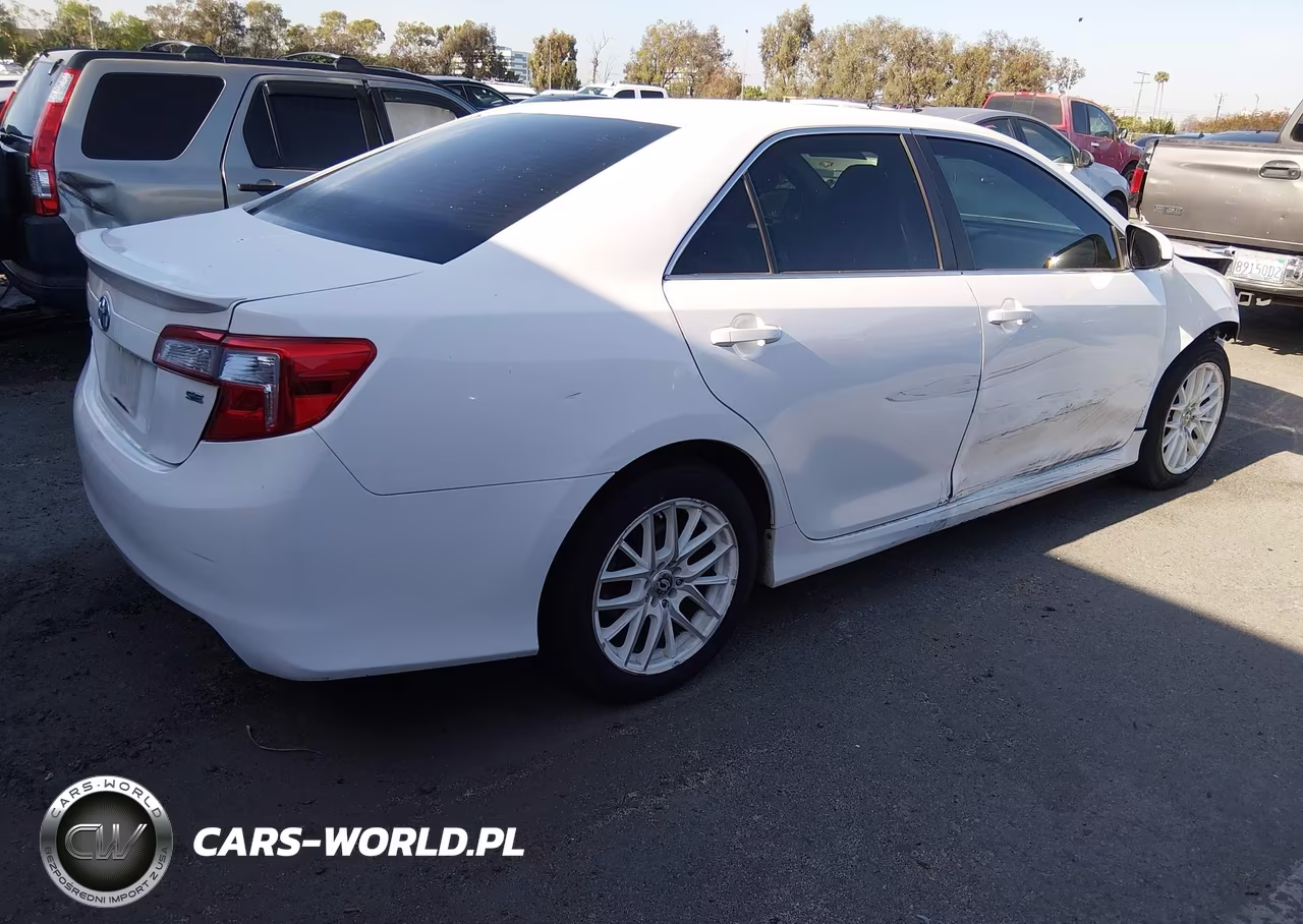 2014 Toyota Camry Se VIN:4T1BF1FKXEU463720 - 4