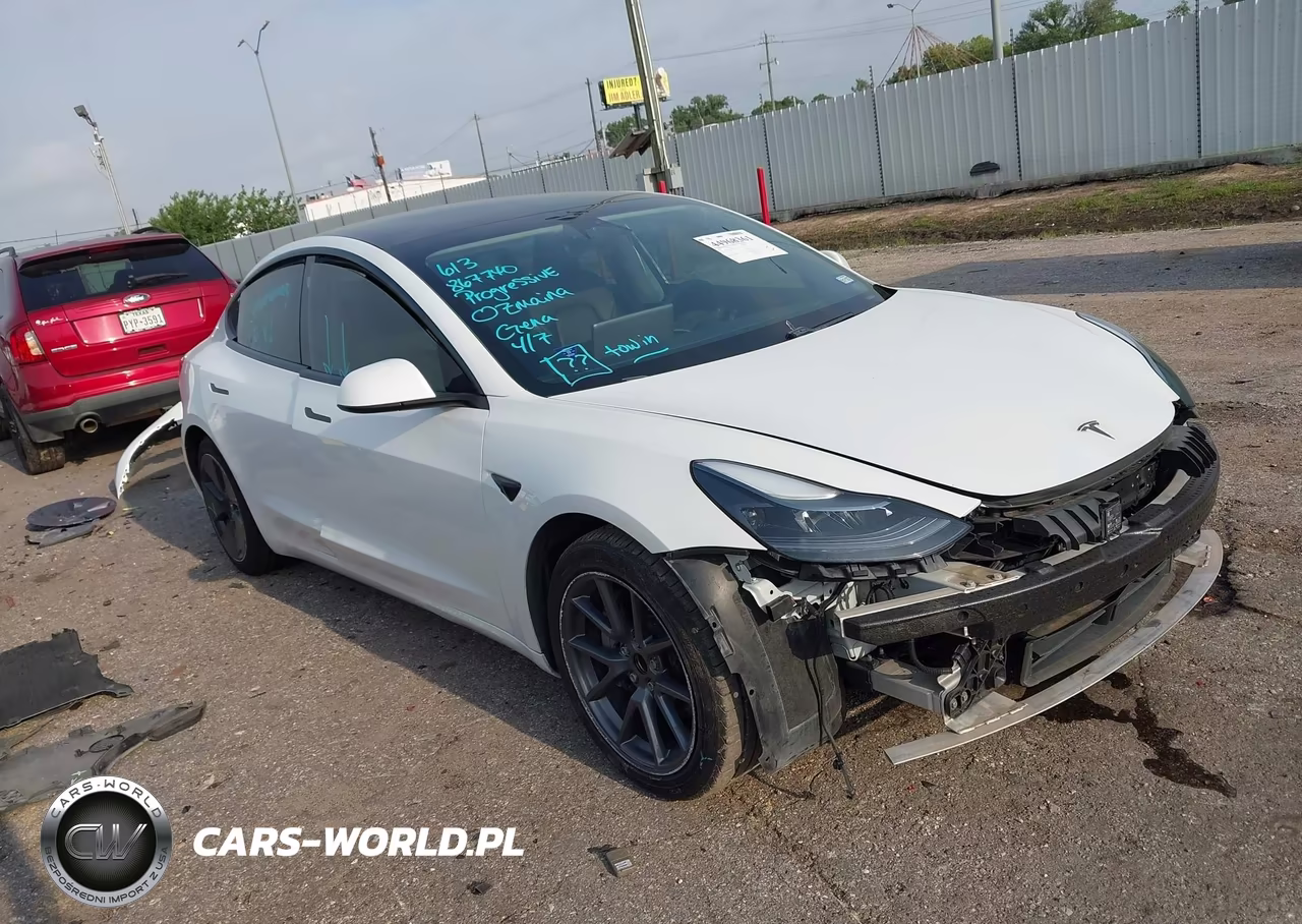 2021 Tesla Model 3 Standard Range Plus Rear-Wheel Drive – zdjęcie 1 z 17