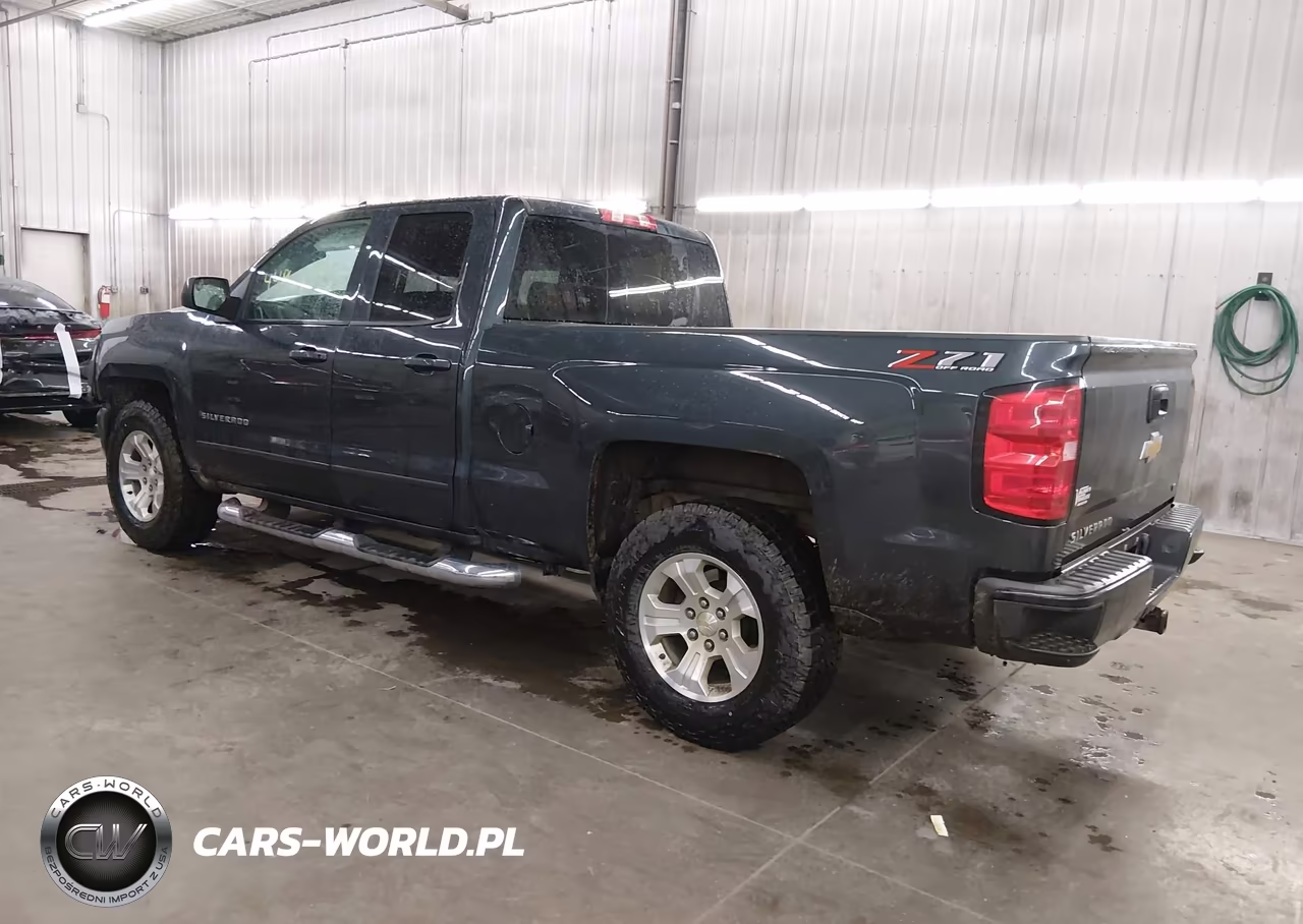 2018 Chevrolet Silverado 1500 2Lt VIN:1GCVKREC9JZ253919 - 3