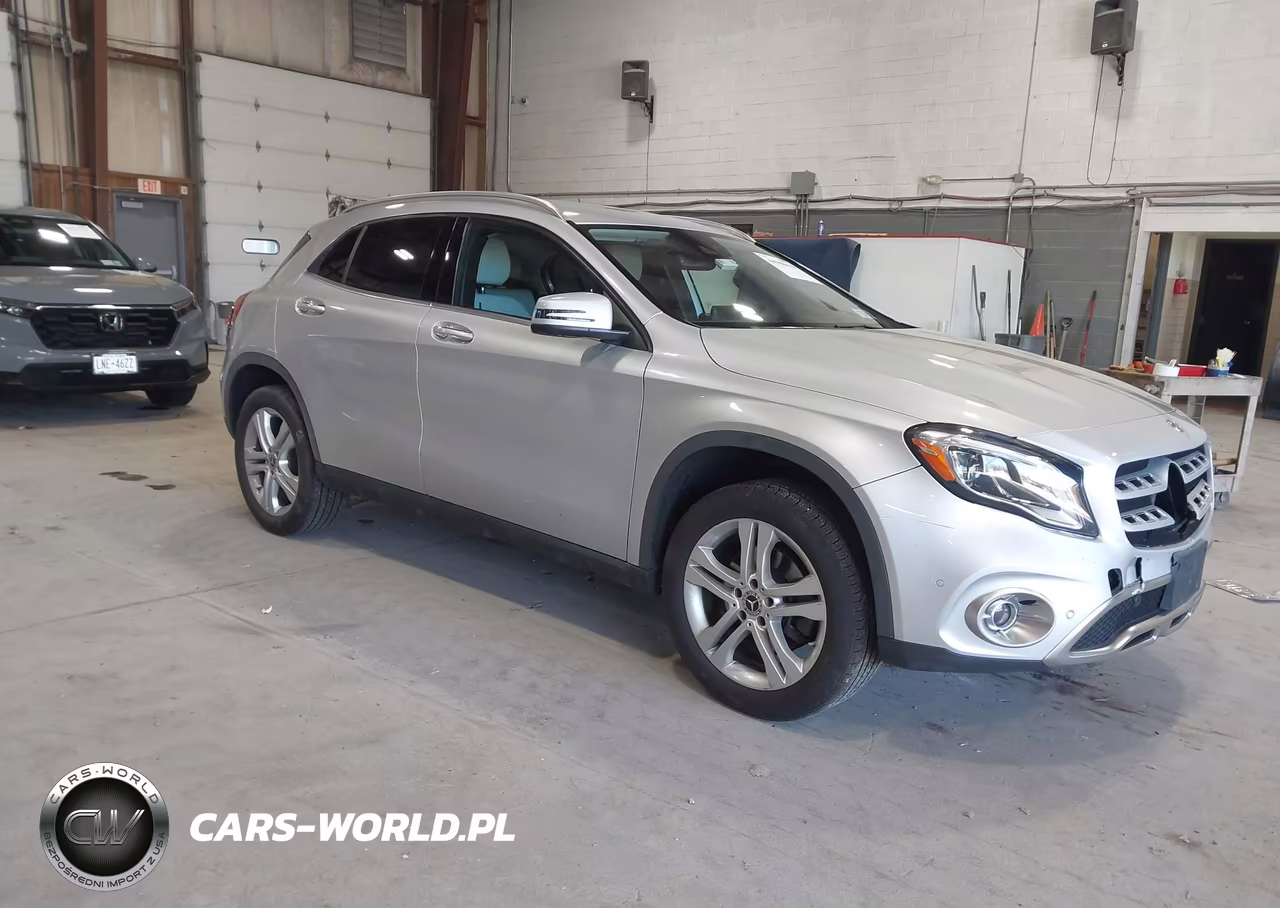 2019 Mercedes-Benz Gla 250 4Matic – zdjęcie 1 z 19